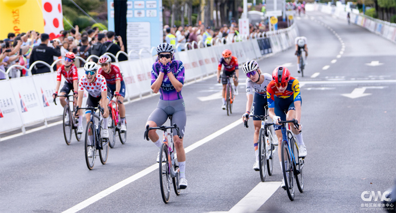 生态秀带, 车手们在崇 生态秀带, 车手们在崇